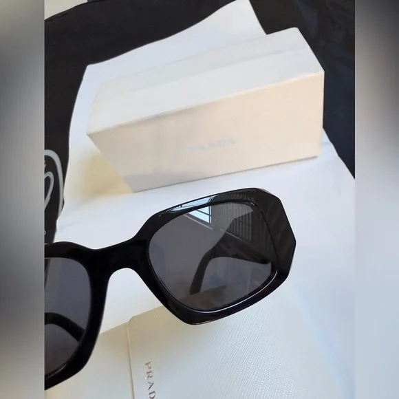 PRADA black frame Sunglasses Model: SPR17W-F 1AB-5S0 - Picture 8 of 11